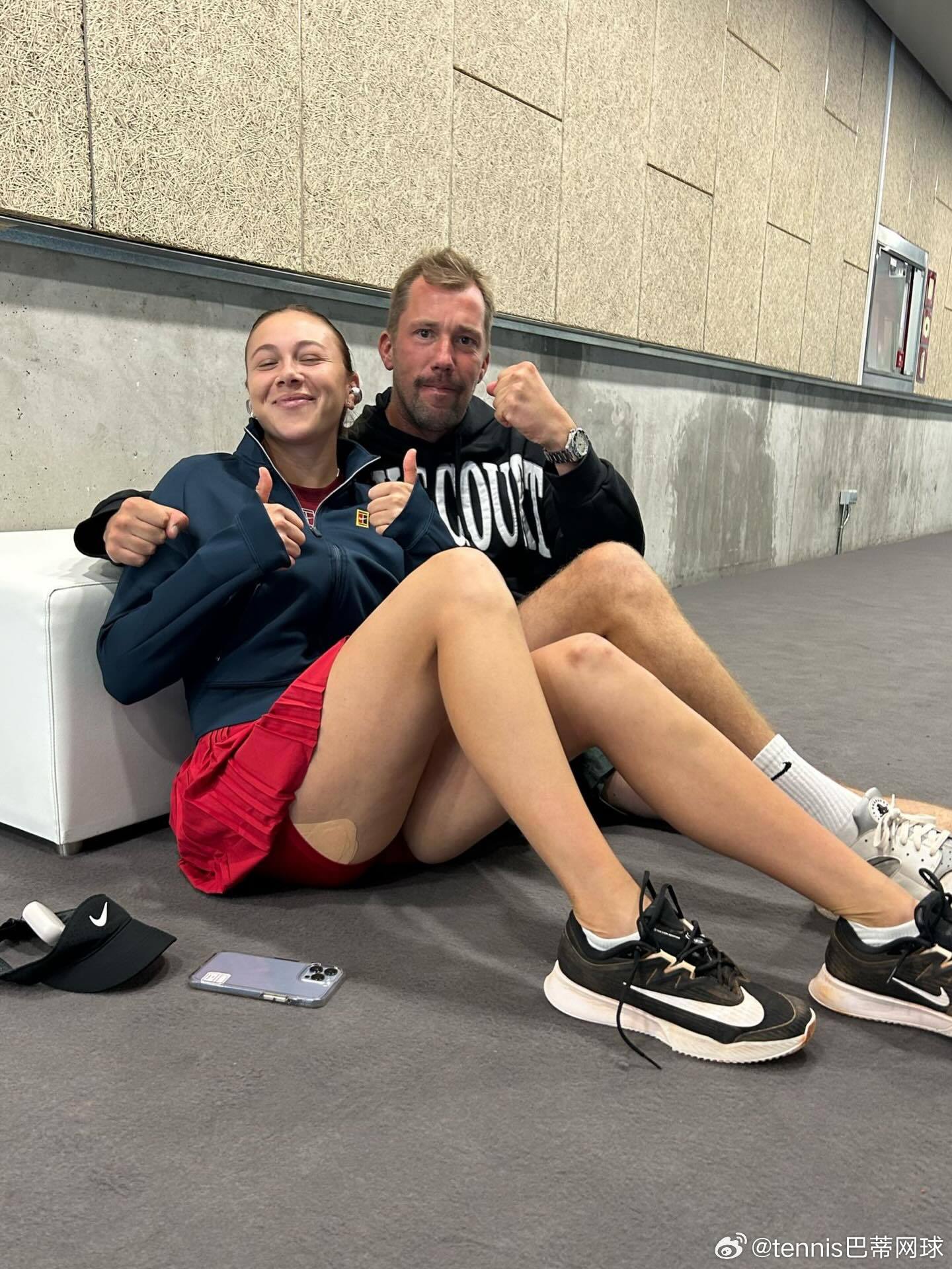 阿尼西莫娃🇺🇸也要换教练？甜妹儿更新了ins“这段旅程一路走来，实属不易。过