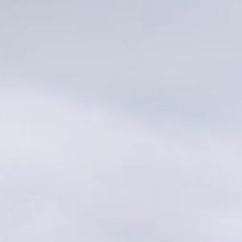 祸福相依是常态，得到时不必狂喜，失去了不必大悲，没有什么能永久停留。不以成败定义