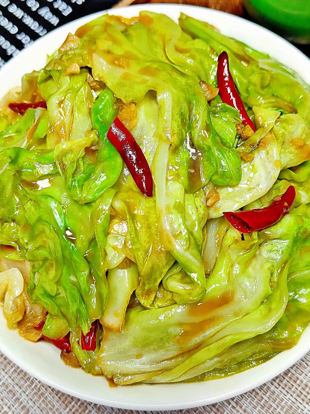 巨好吃的素炒手撕包菜，给肉都不换‼️