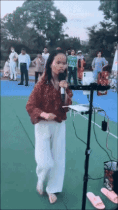 泛滥成灾了，
打工是不可能打工的……[泣不成声]