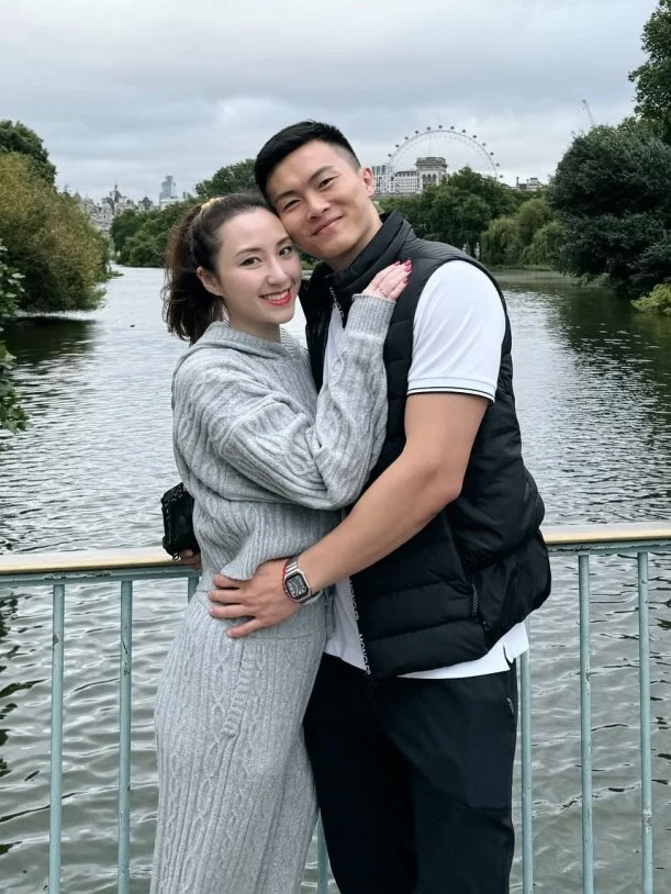 何超云与未婚夫蜜游伦敦！灵魂伴侣亲证真爱