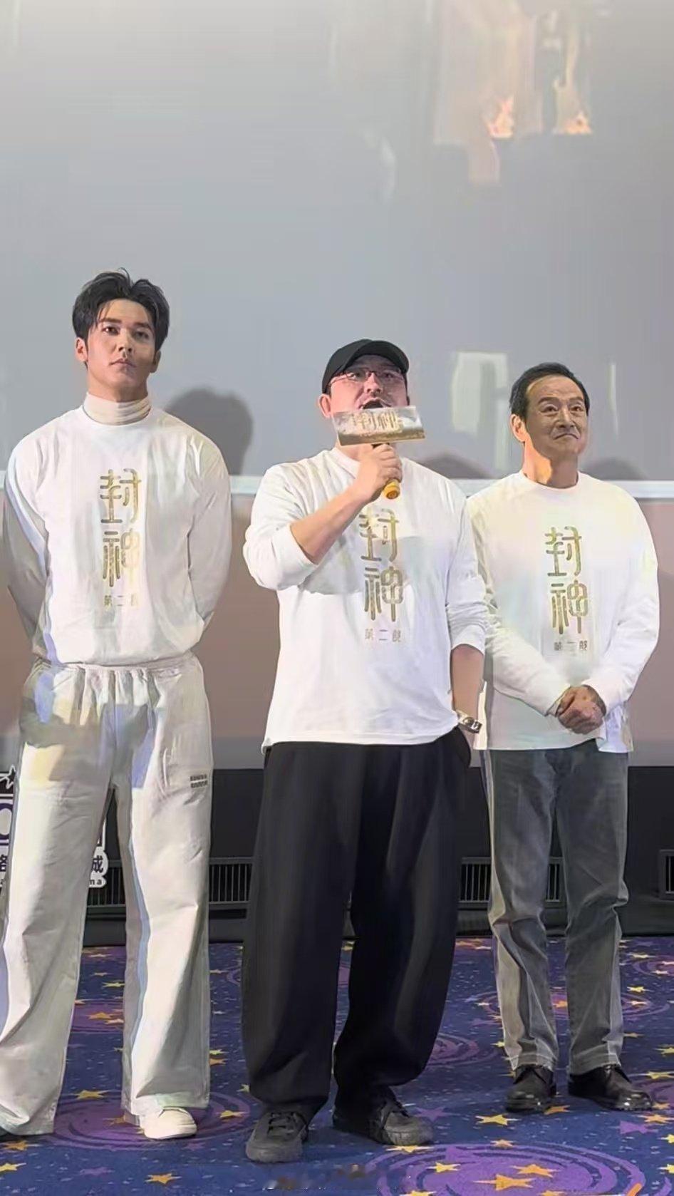 因为有你们 封神才u2u3   新作品来袭，期待满满！ 