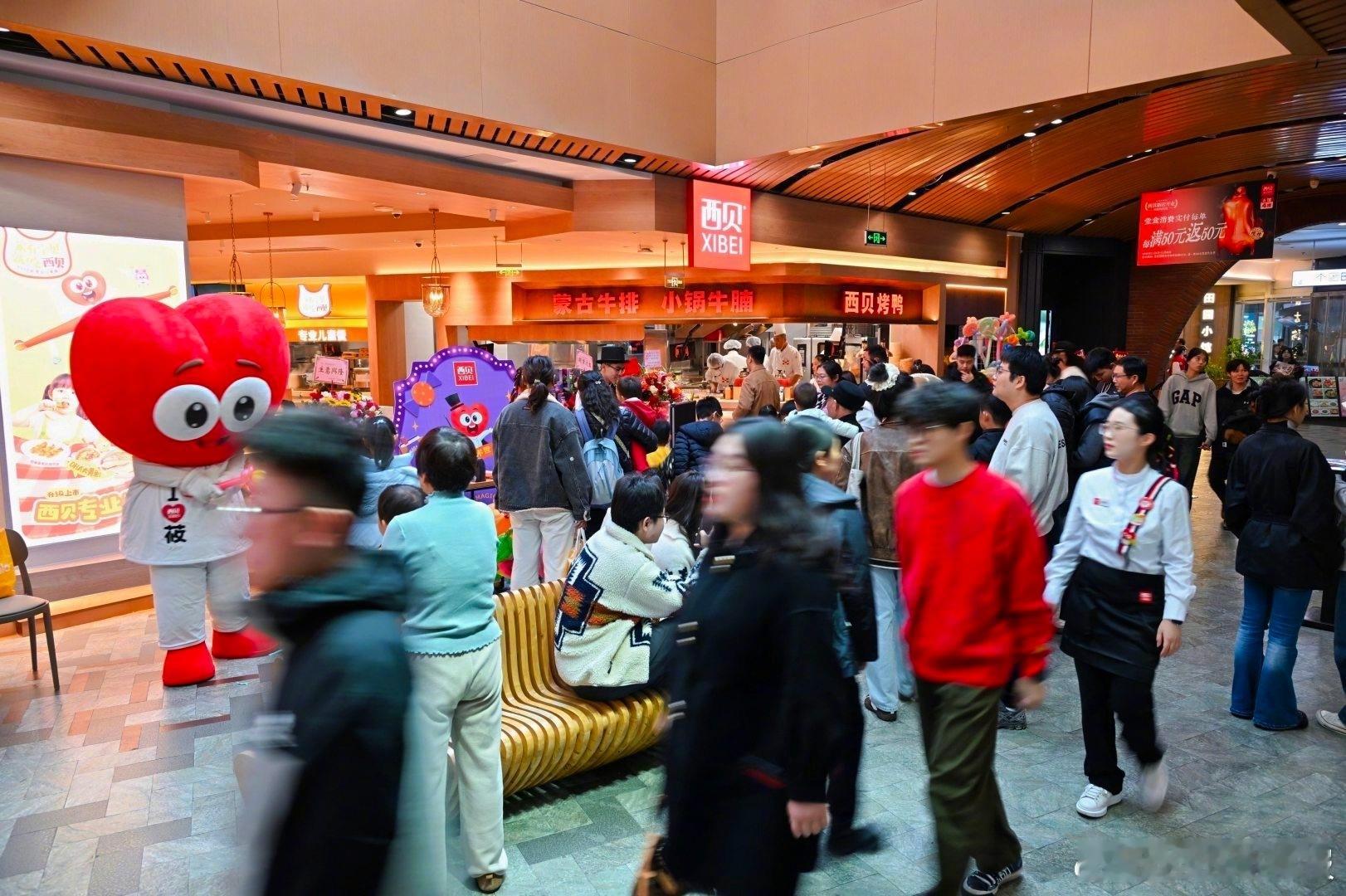 :我作证，每次去吃的人还是挺多的，大品牌还是有消费习惯群体 ， 看来大部分人还是