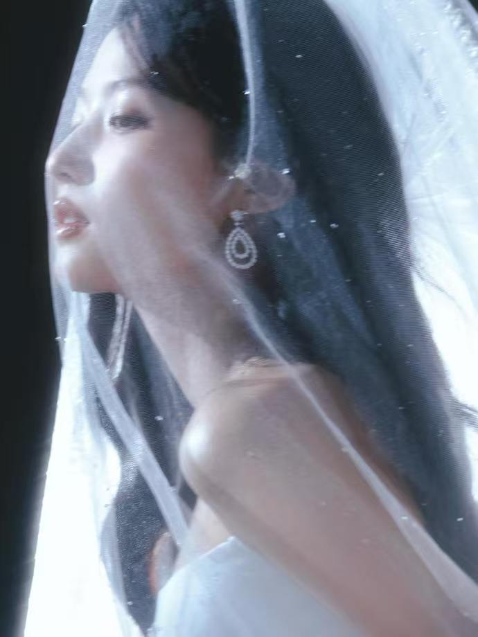 女明星都开始卷出图速度了女明星凌晨卷生卷死出图✨各有各的惊艳，颜值盛宴根本看不够