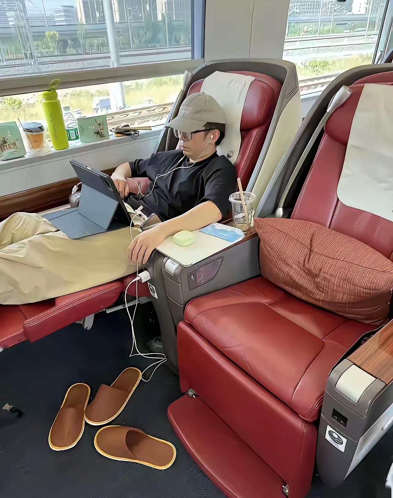 看了杨迪后，总算明白赚钱的意义到底在哪儿了！ 