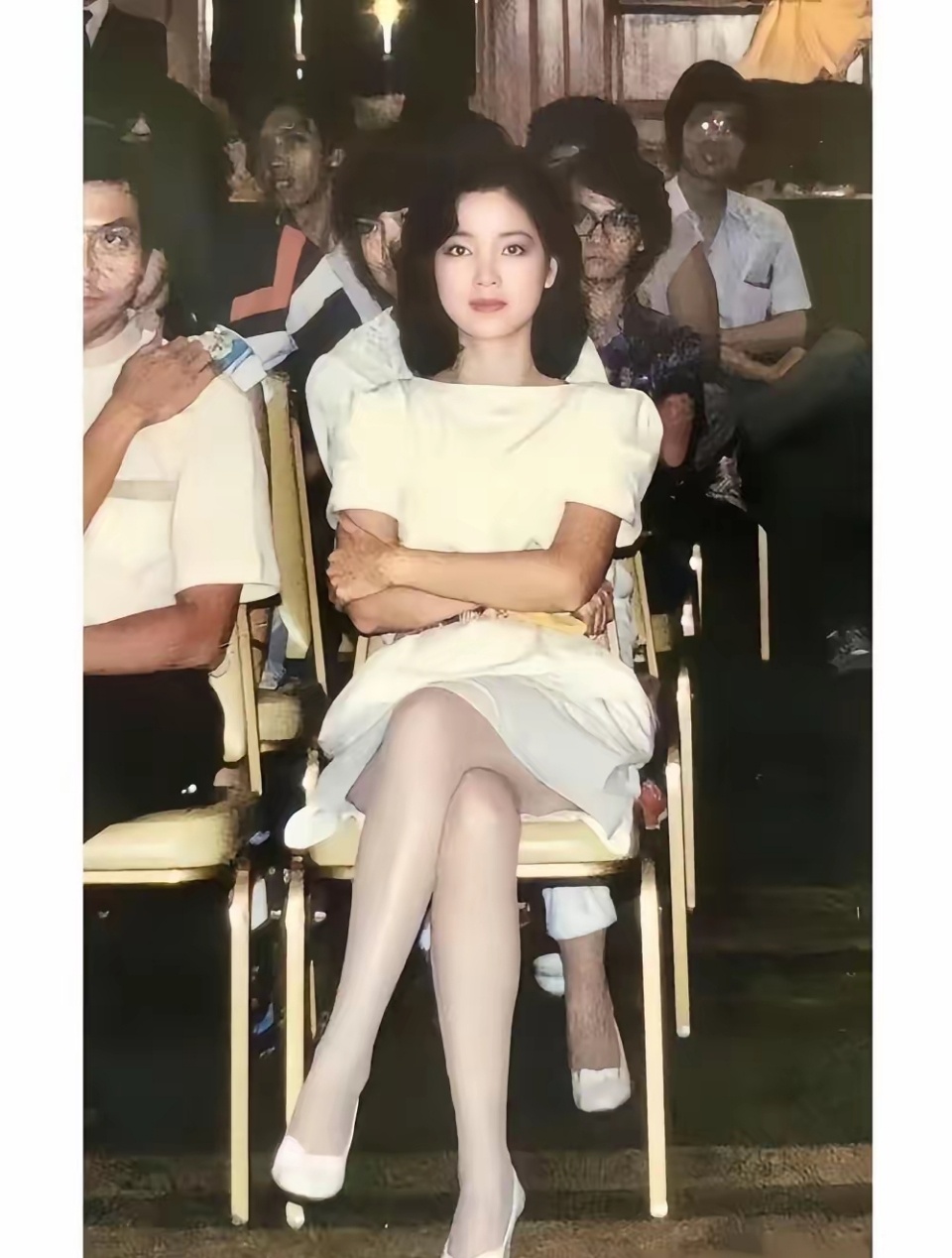 1981年的邓丽君，那年28岁。真的好美，不是现在的科技与狠活可以媲美的 