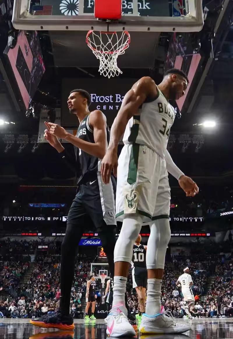 东西部两大怪兽字母哥和文班亚马都倒下了！NBA这个联盟怎么了？开季就把节奏拉的这