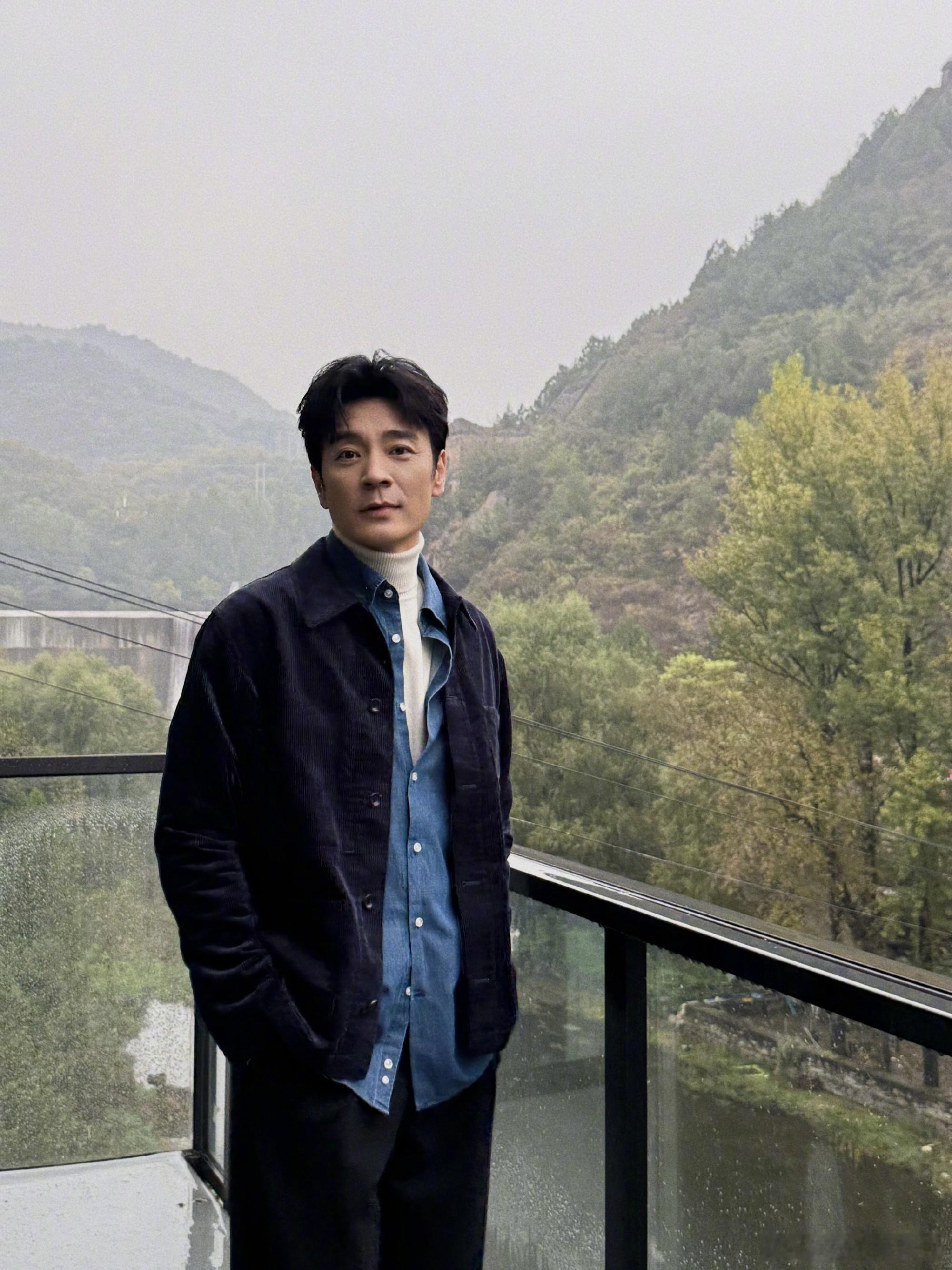 蒋欣李光洁在台上快打起来了 戏里吵得六亲不认，戏外却默契满分！这种用角色“互怼”