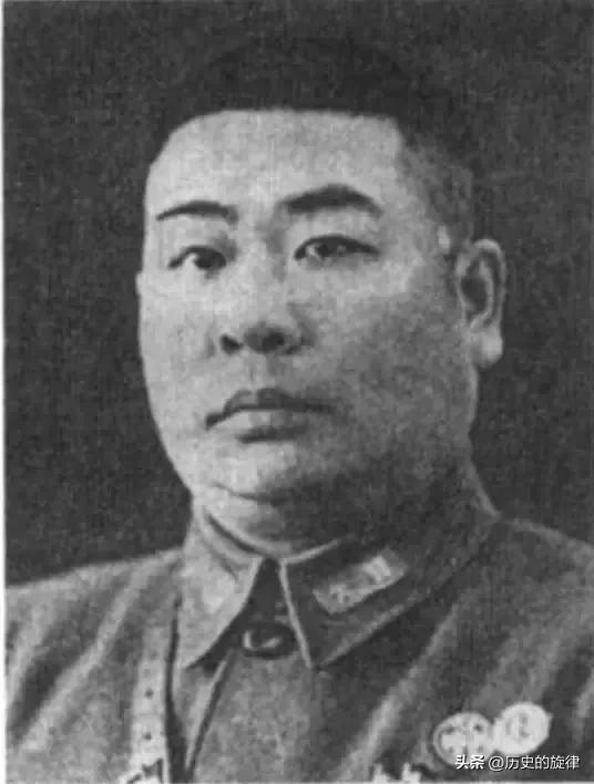 1931年红军师长萧克翻看俘虏名单，当场破例为敌将松绑，赠大洋相送
 
1931