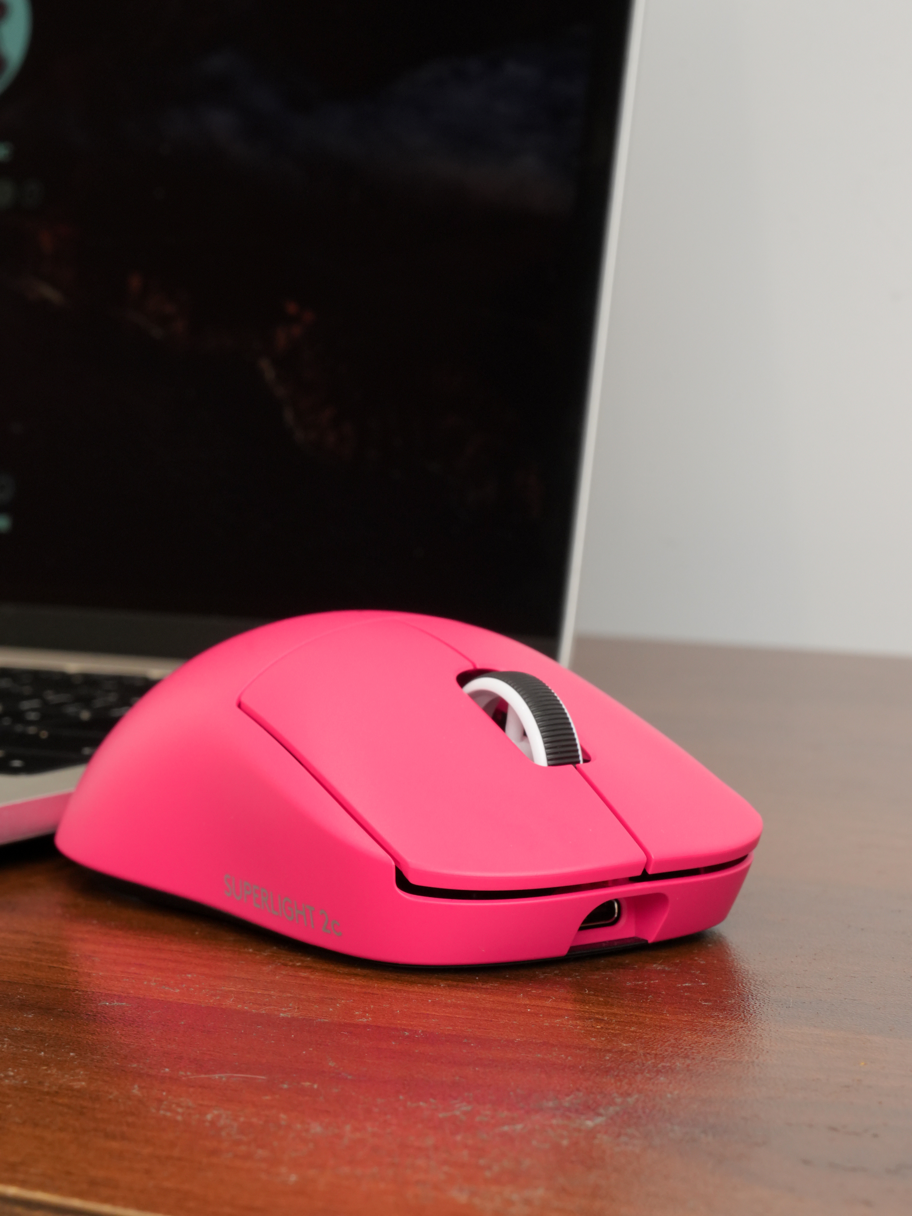 谁懂大鼠标的痛啊？！ 之前用的鼠标，不管办公敲文档还是偶尔开两把游戏，握久了掌心