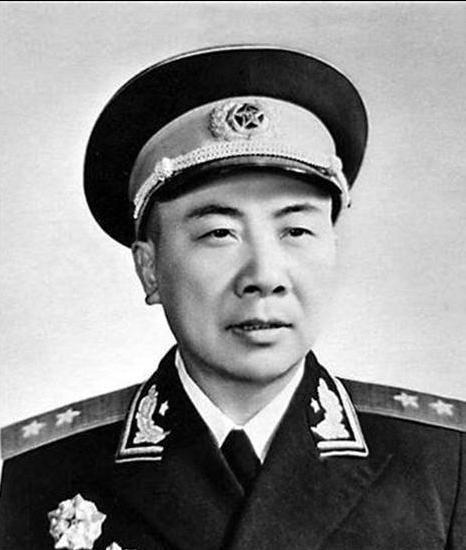 曾思玉将军说多亏师参谋长带我，师参谋长牺牲十八年后家人才得知相关情况
1934年