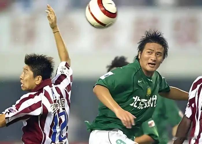 2007年，北京国安队经历新老交替，功勋老将逐渐淡出。在这个关键时刻，主教练李章