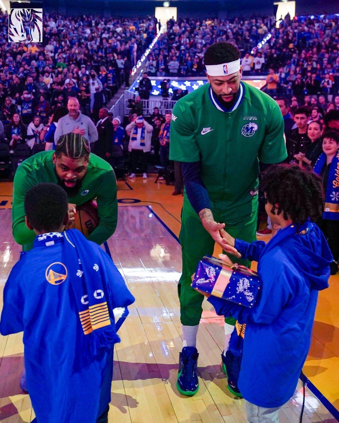 独行侠官方给出的诊断是腹股沟痉挛，看起来没有严重到拉伤的程度，只是为了谨慎对待让