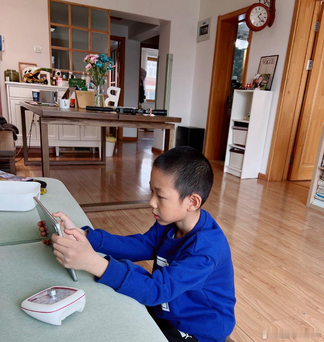 没有发生的时候很期待最近我觉得有点……我之前还挺羡慕夫妻自由职业童爸在家办公快一