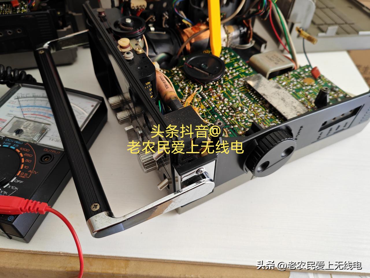收音机为什么一直没有被淘汰？
因为收音机能够接收大量无限的资源内容，能够提供给各