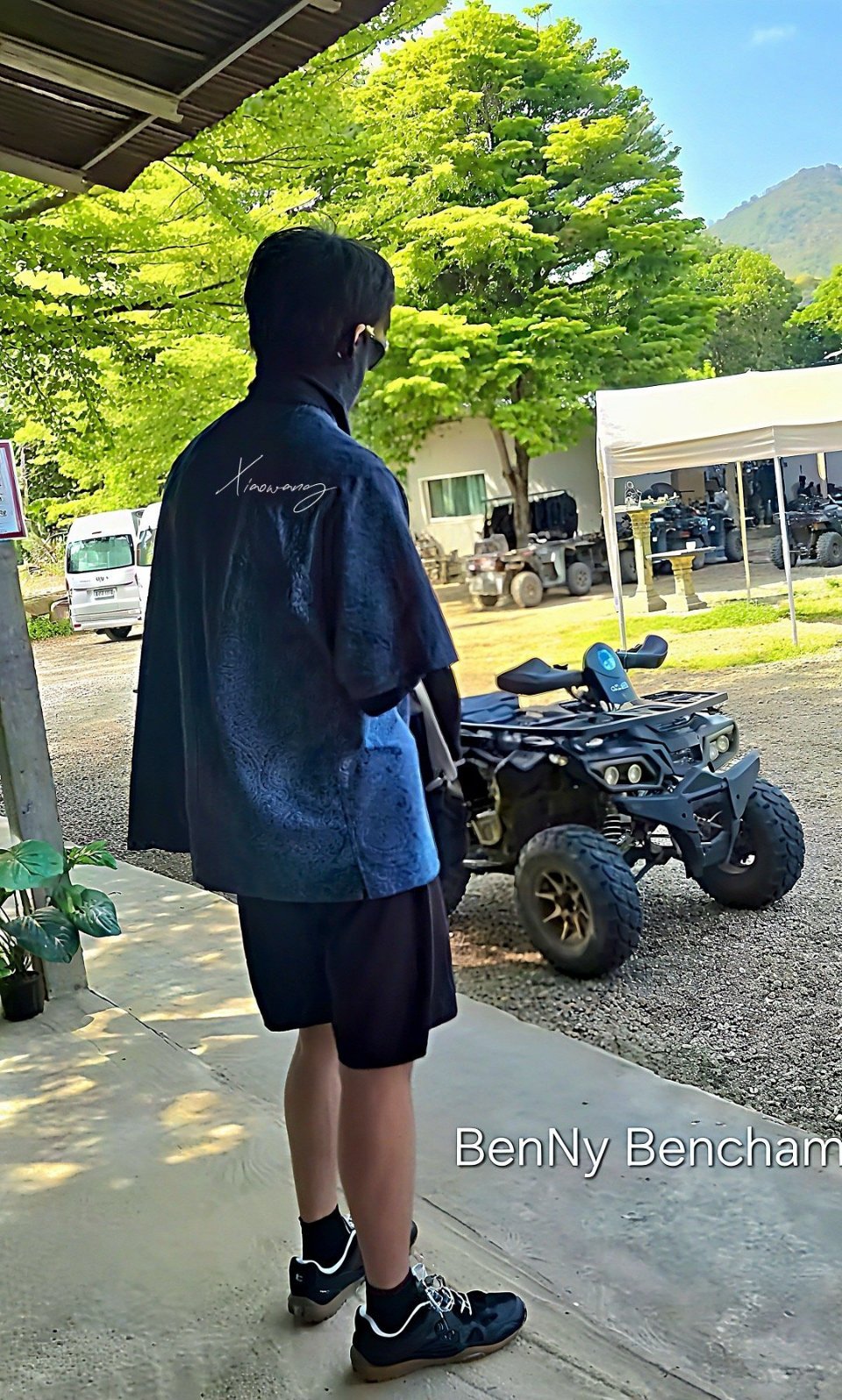 宋威龙不需要剪泰国vlog了 在泰国不停被偶遇的宋威龙，毕竟这个颜值太打眼了~粉