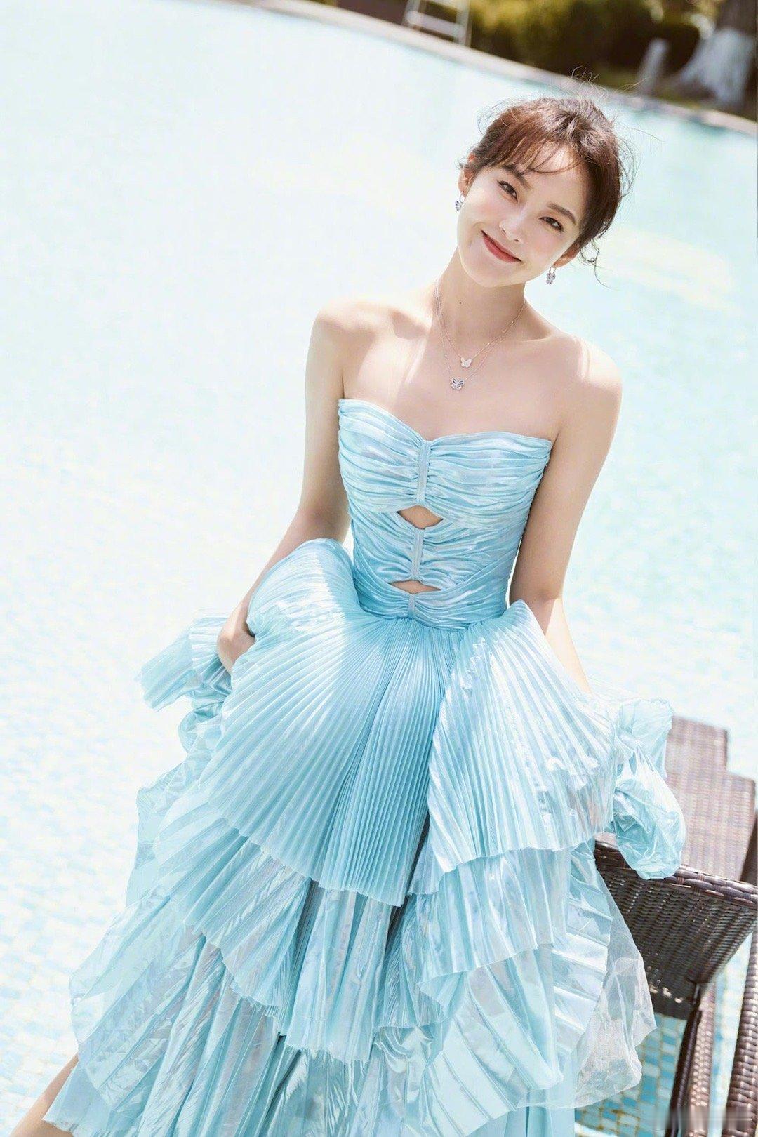 #张佳宁新剧先婚后爱包甜的#张佳宁姐姐太适合演这种小甜剧了吧，先婚后爱真的太新颖