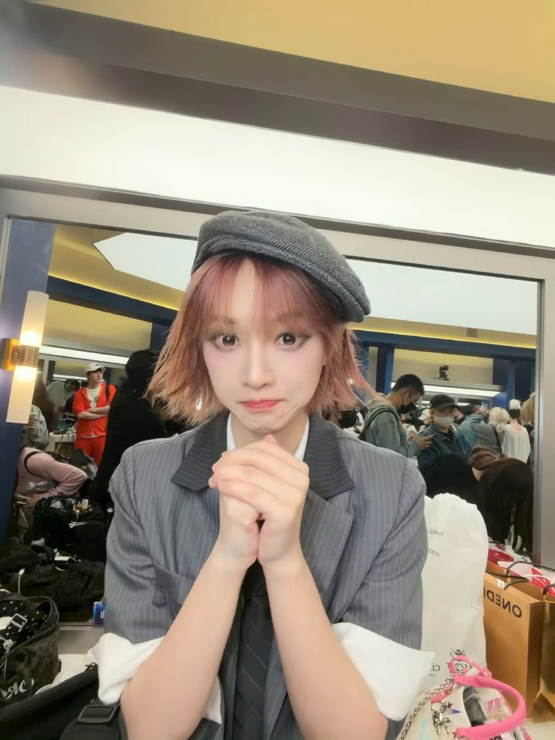 谢娜等了黄灿灿一晚上谢娜居然真的等了黄灿灿一整晚🤣 搞笑女的实诚buff直接叠