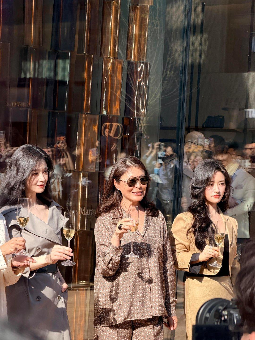 maxmara 三里屯蒋欣 沈月 