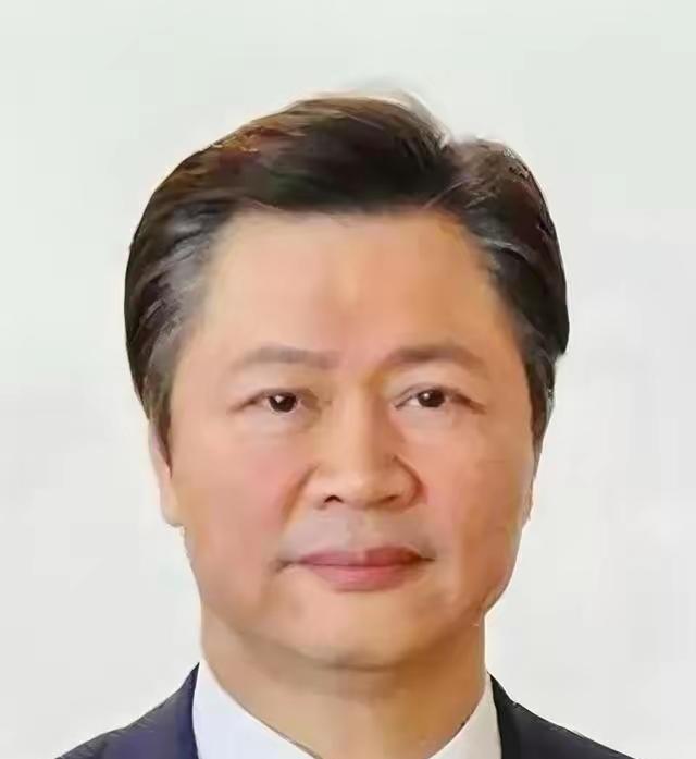 台湾名嘴赖岳谦曾说：美国到现在为止，唯一尊重的，尊敬的，佩服的国家，只有一国，那