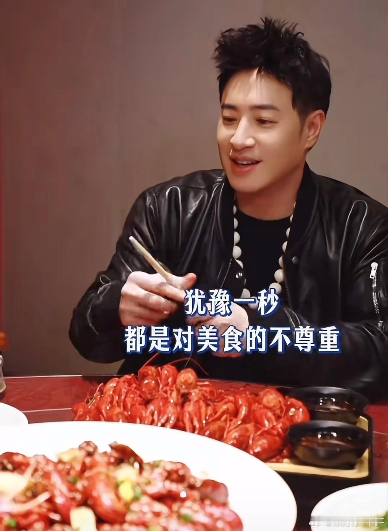 潘玮柏来扬州录综艺了美食综艺落地世界美食之都扬州，潘玮柏再度加盟百厨大战，坐拥淮