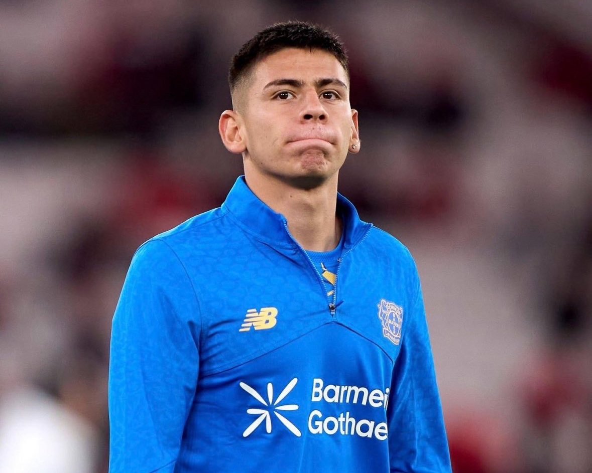 👿     🚨勒沃库森总监罗尔费斯：“我经常与曼城联系，我们都希望埃切维里在