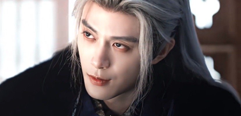 邓凯白眼邓凯其实真的没必要追得这么紧，他一直都很有礼貌也很迁就大家，这次无奈翻白