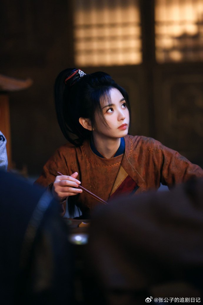田曦薇超like破一万超like直接破一万，《逐玉》有效播剧，热度一路狂飙，灯塔