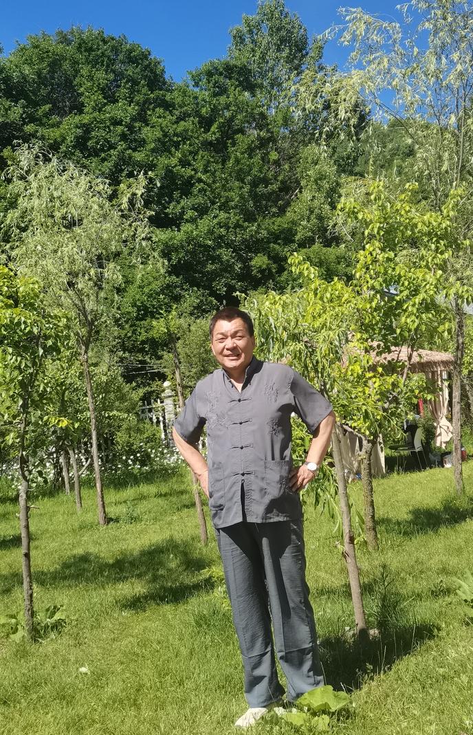 美台勾连的红线，已经被踩得稀碎。
一边是天价对台军售单迟迟卡着不放，把台湾当“提