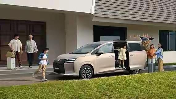 谁没听过“人民需要什么，五菱就造什么”？可真正懂这句话的，得是那些想带三代人出门