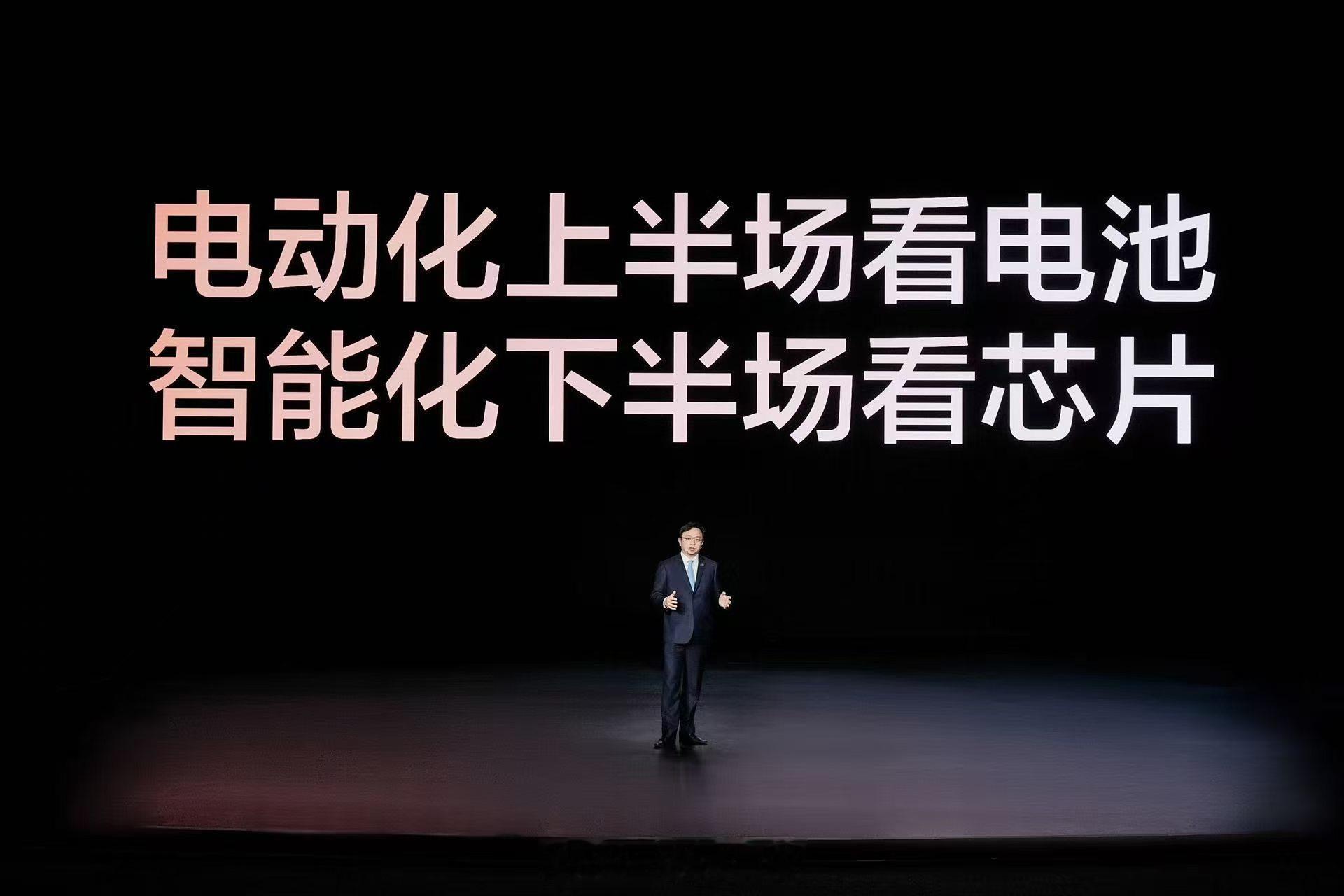 王传福说敢兜底才是真安全比亚迪宣布全系均可搭载天神之眼B，开创全民城市领航时代，
