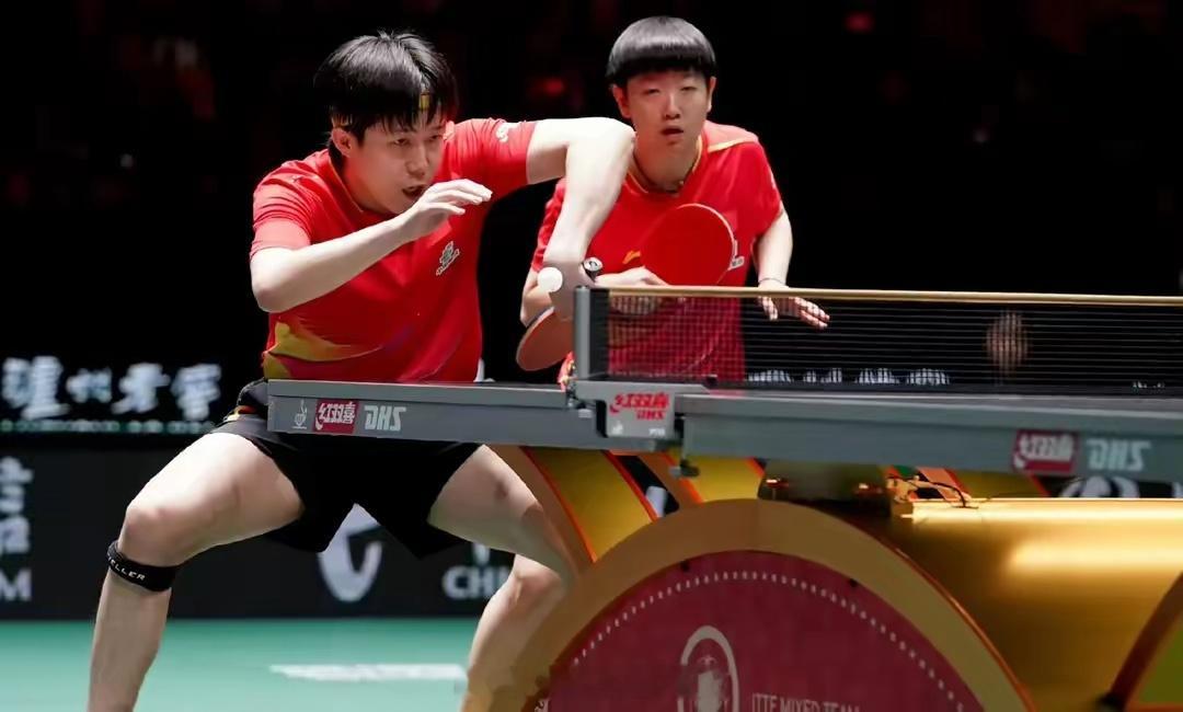 体育 WTT香港总决赛：王楚钦/孙颖莎发挥出色，3-0横扫印度组合王楚钦孙颖莎总