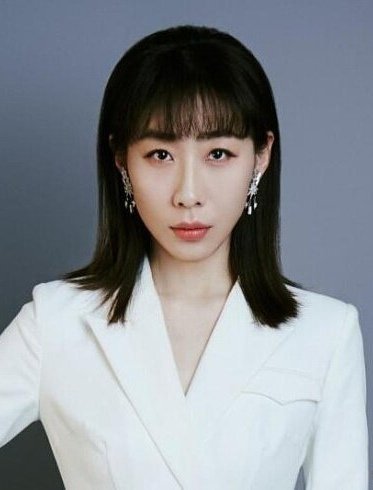 记录者超话记录者超话 女人男相，克夫旺己？那女人男名呢？比如任素汐之前名字叫任国