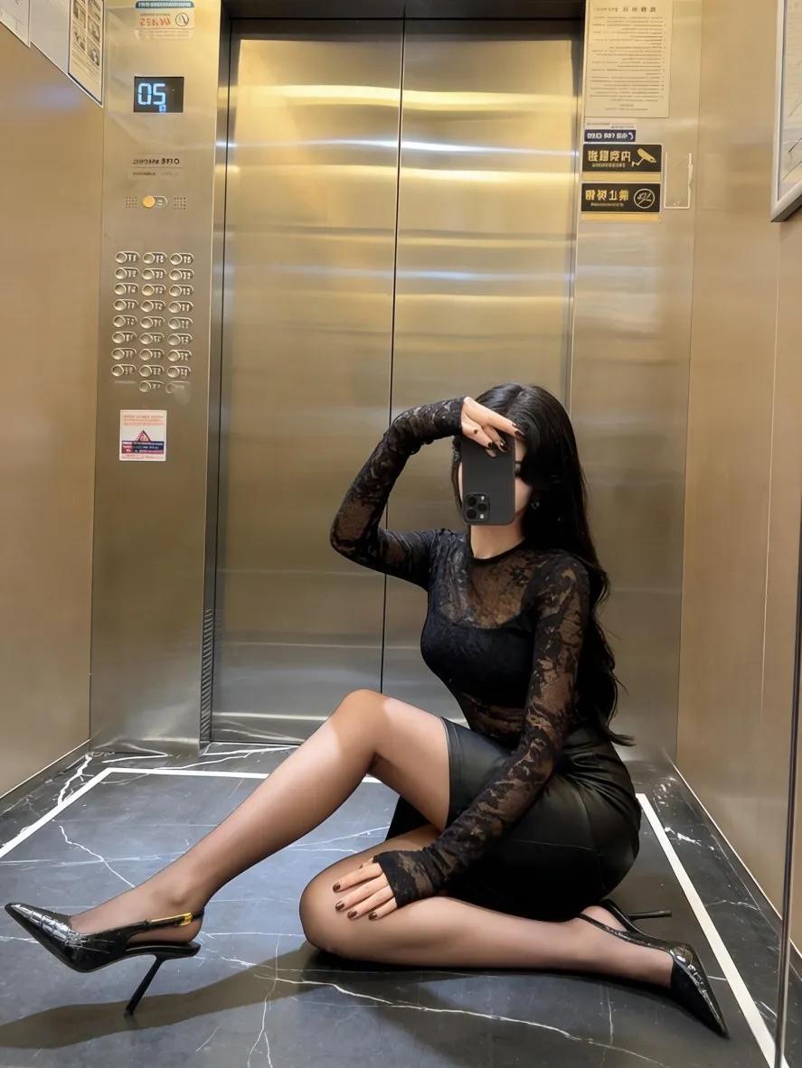 做一个穿得时尚，魅力四射的女人她不香吗？