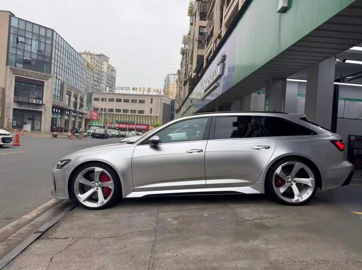 我去啊！RS 6换23吋大圈这帅的不像话啊！我太喜欢了！ 