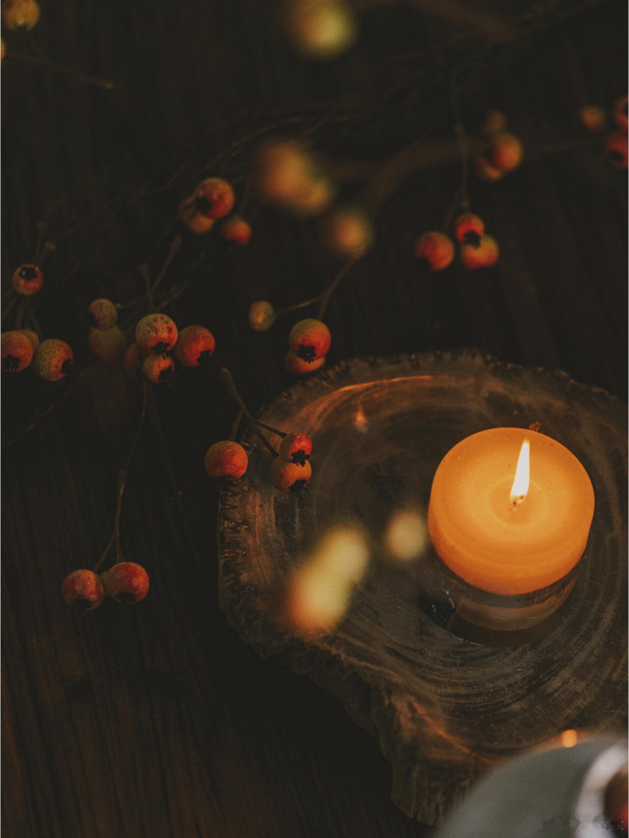 “被照顾”藏在琐碎里特殊期桌上那杯温热的红糖水，加班回家锅里保温的汤，随手递过来