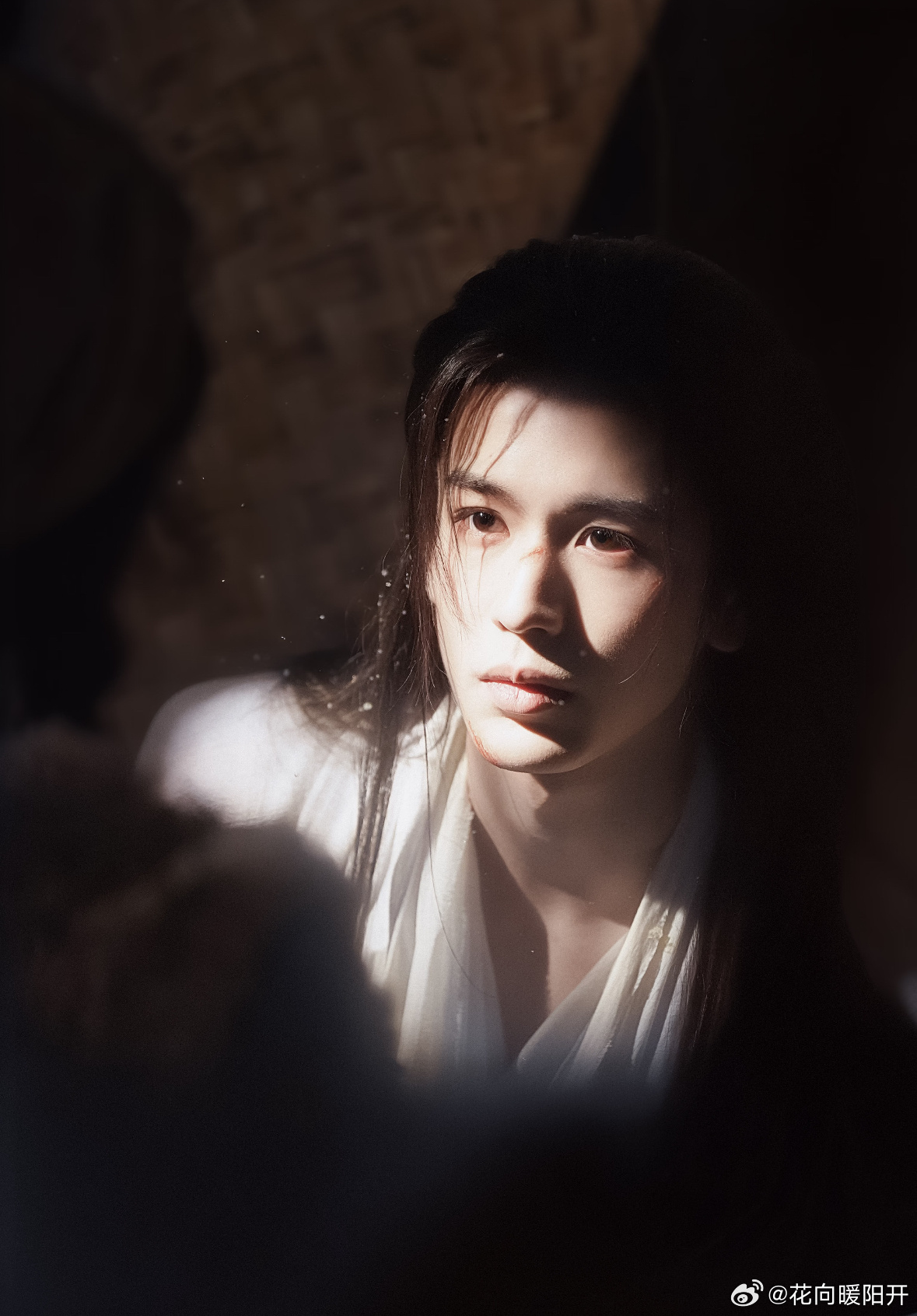 爱奇艺逐玉标题00后写的吧 笑不活了！逐玉标题也太敢说了🤣！雪地遇到 crus