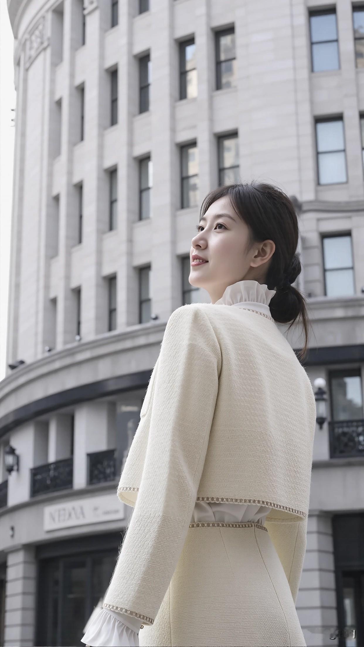 一个女人的外貌重要吗但内在品质才是长久相处的关键。