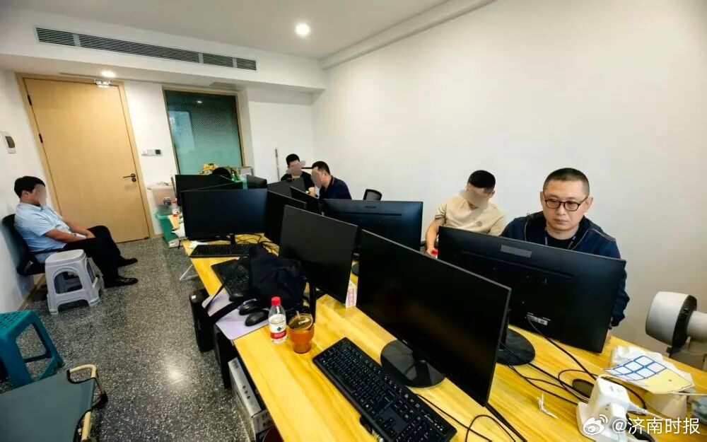 【黑小米、黑理想、黑鸿蒙智行……#夫妻靠炮制汽车品牌黑稿赚180万元#】#起底新