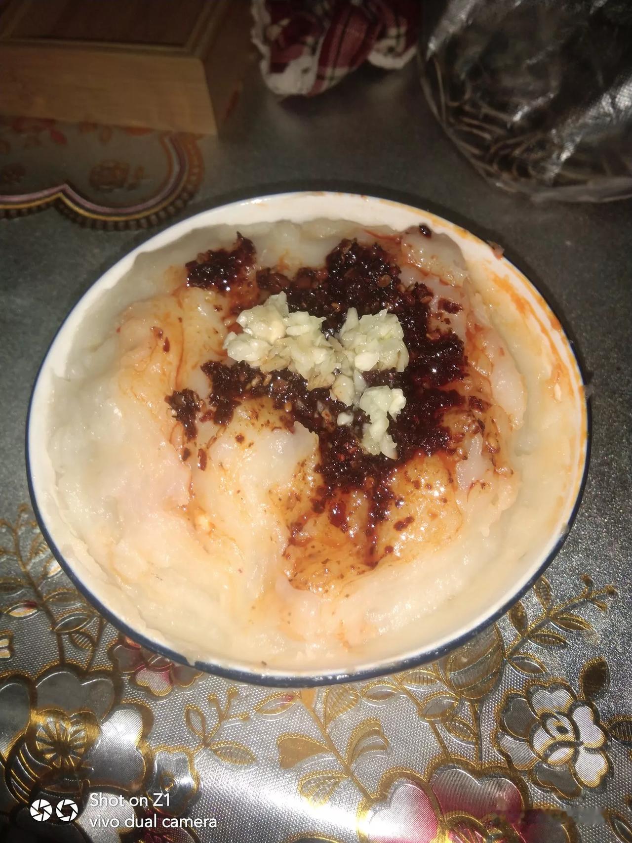 民以食为天，食以土为本。人不吃饭不行啊。即使是简单的食材，做好了，照样是美食。不