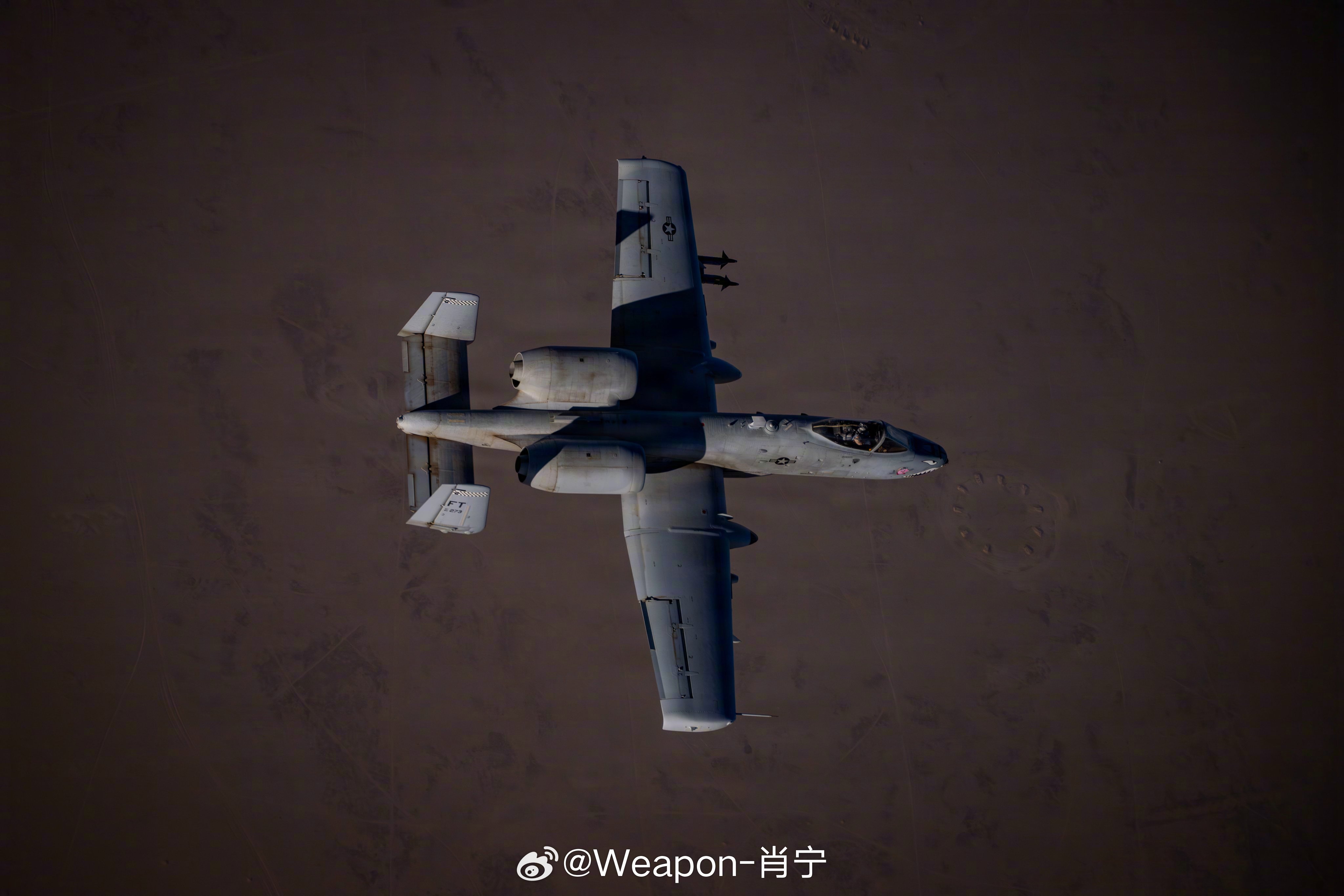 美以伊冲突 美国空军的A-10“雷电II”攻击机在执行“史诗狂怒行动”期间进行空