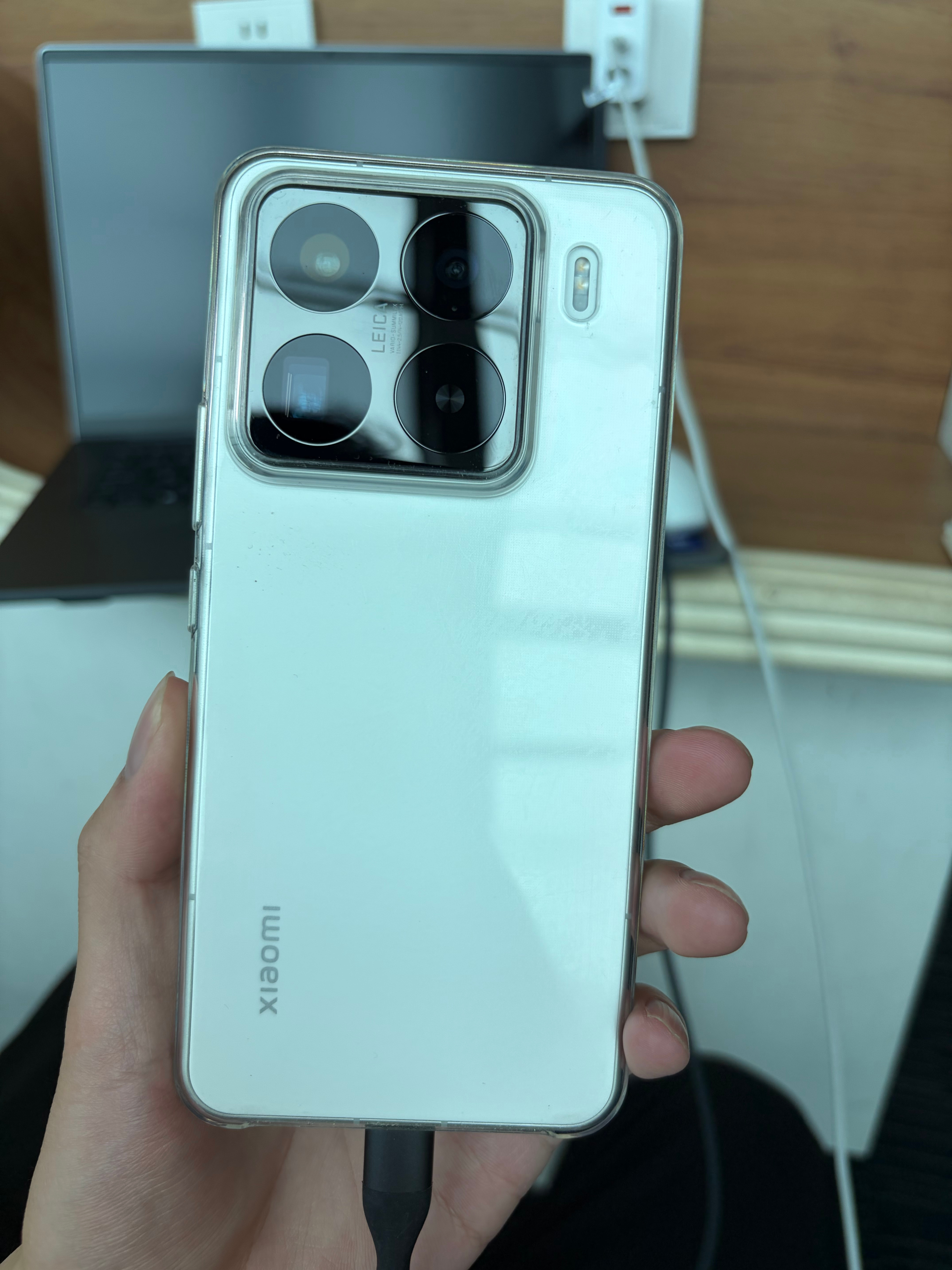 小米手机步入2nm时代我手上这台小米15 Pro一直是我的主力机，1T的大内存，