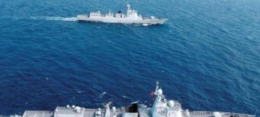 为什么几乎没有国家采购052D？原因很简单——就算中国免费送，大多数国家也不敢接