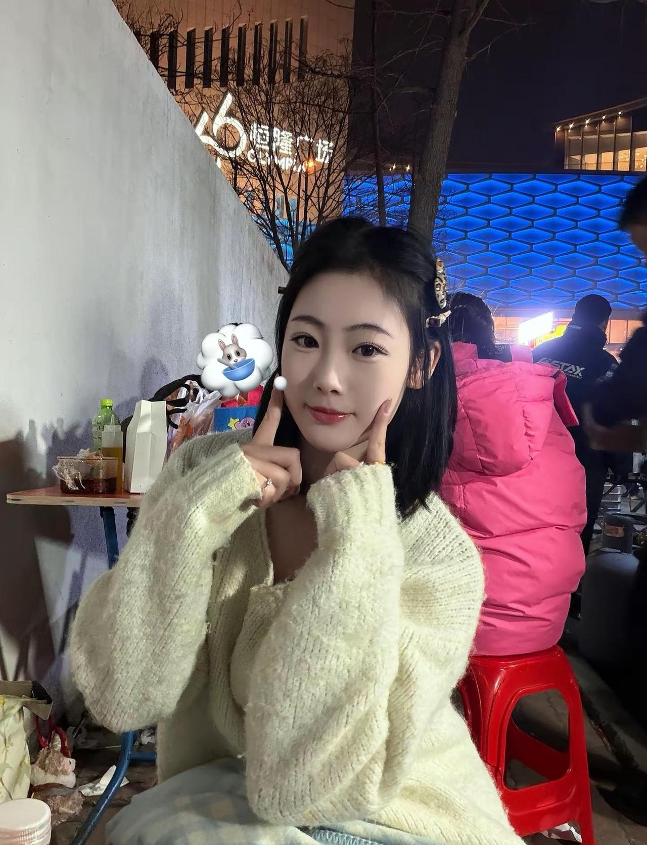 为什么我明明没有参加过任何一次男生女生向前冲家里却有一台冰箱村头