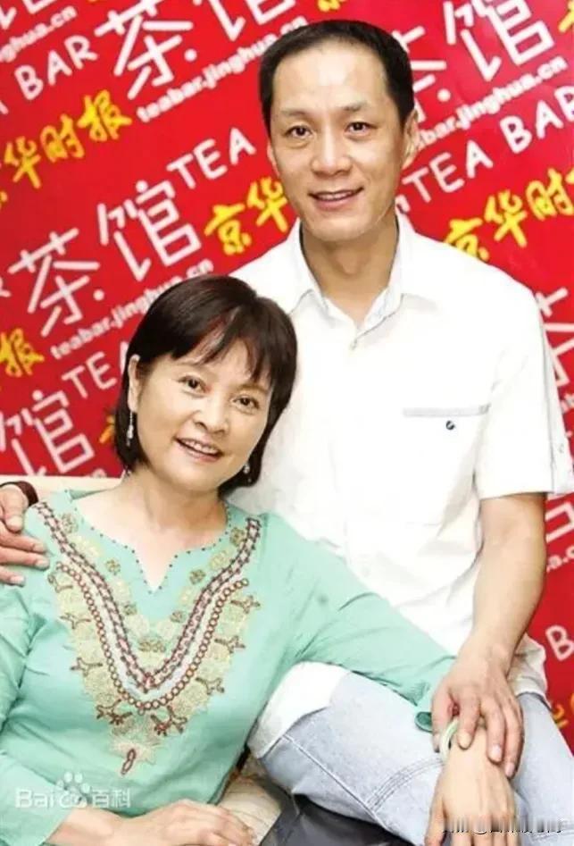 一直以为他俩年龄相仿，没想到梁丹妮比冯远征大8岁，这样的爱情真令人羡慕#明星夫妻