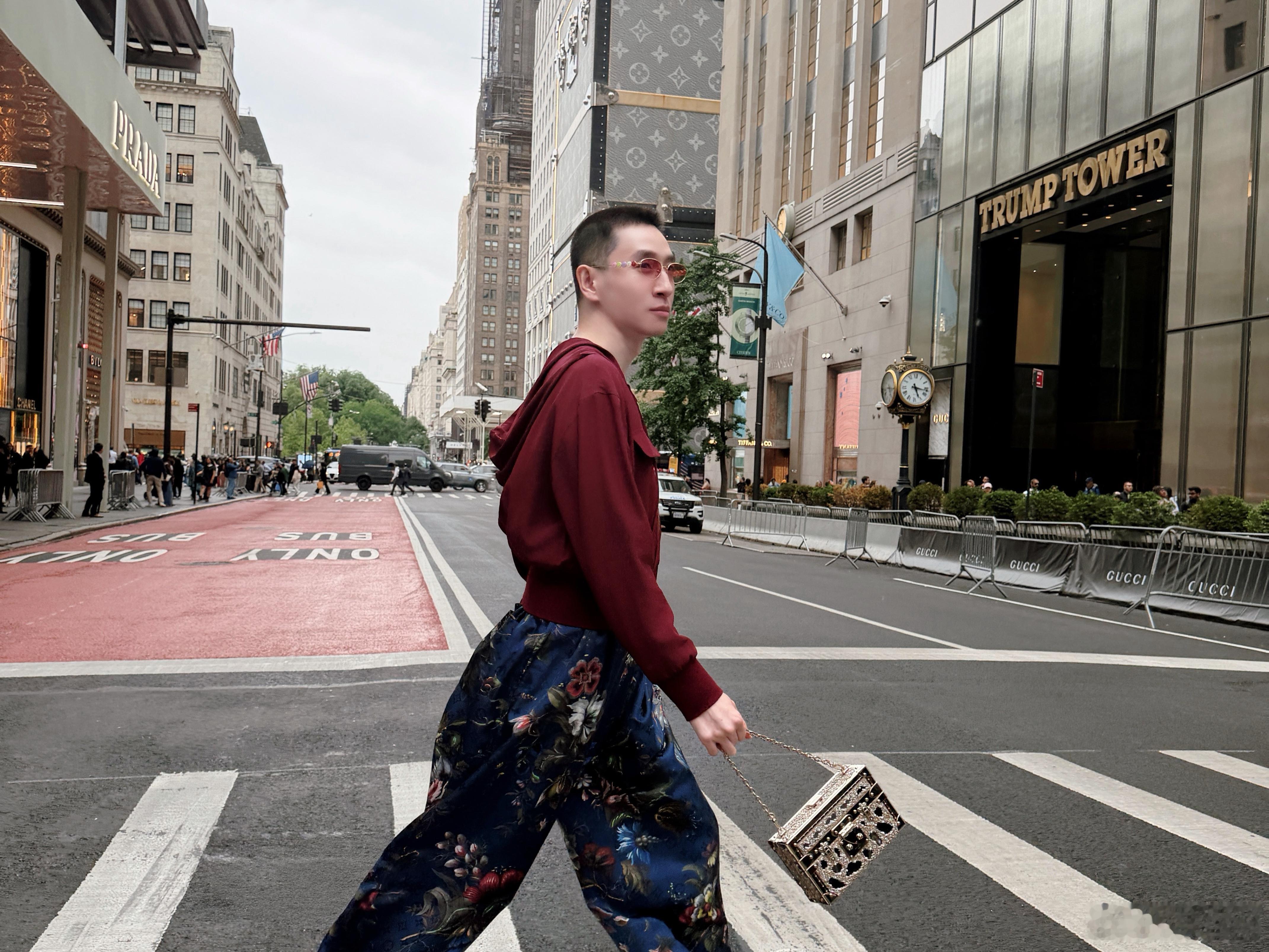 LV in NYC⛲️🚦🚕 