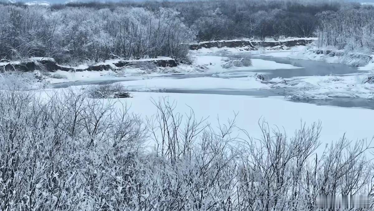 我国已经进入拉尼娜状态拉尼娜状态到来了，今年冬季真的会有极寒吗？其实在拉尼娜发展
