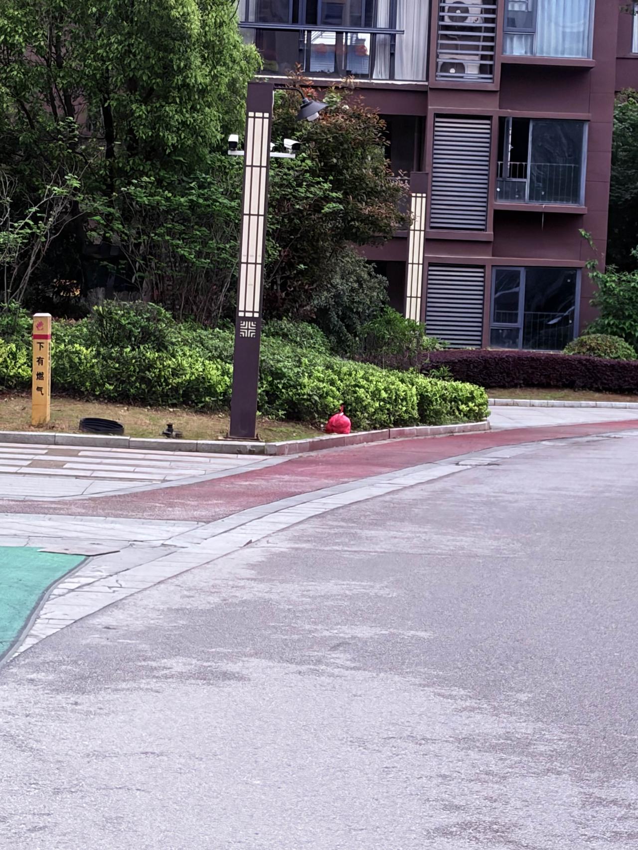 很多人都不知道一个县有哪些实职县领导？
正县级：县委书记、县长、县人大主任、县政