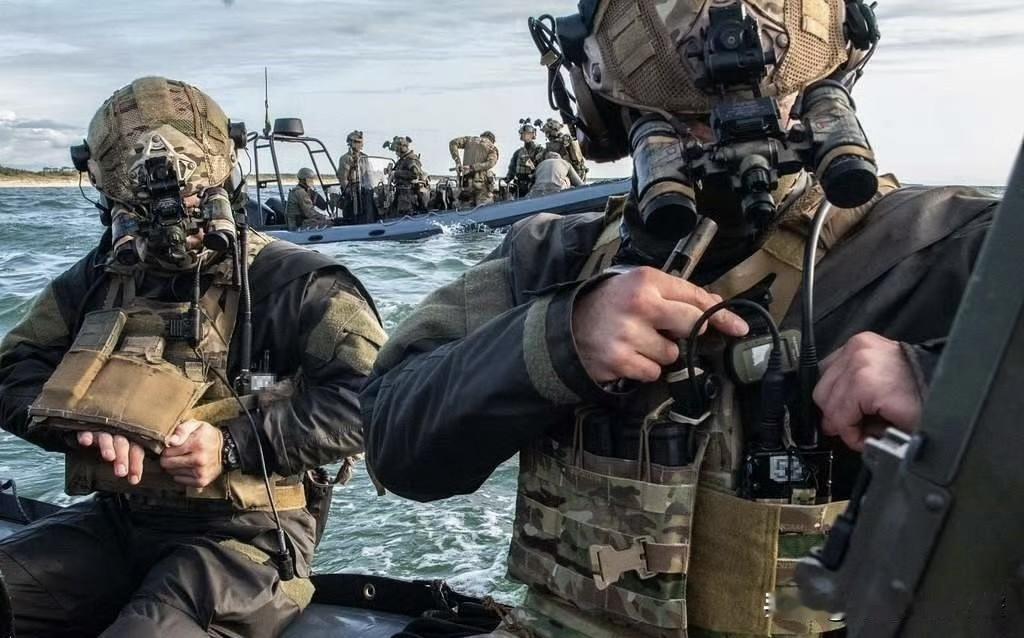 根据《华尔街日报》的最新报道，美国官员透露，美军准备在“未来数日内”开始登临和扣