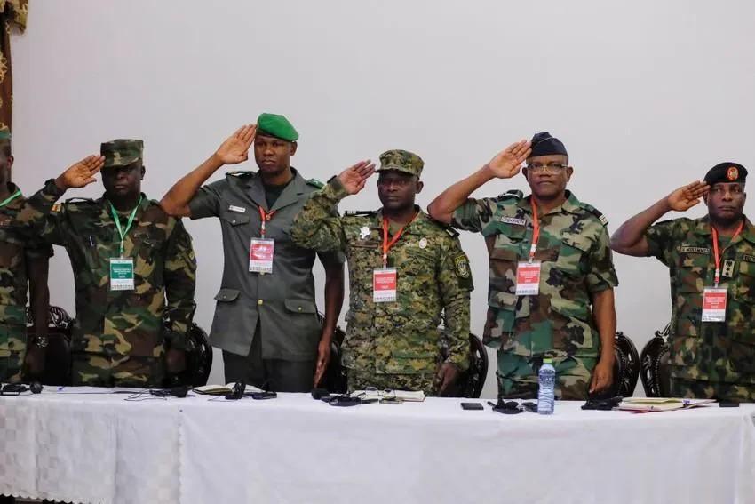 尼日尔政变：西非国家经济共同体(ECOWAS)确定军事干预，马里和布基纳法索派遣